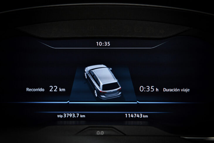 Volkswagen Passat Rline - Imagen 4
